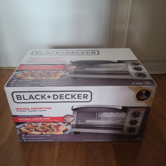 BLACK + DECKER Natural Convection Toaster Oven - Picture 1 of 4
